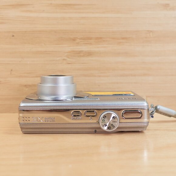 Kodak EasyShare M853 / 8.2MP Digital Camera / 3x Optical Zoom / Silver / Tested - Picture 4 of 8